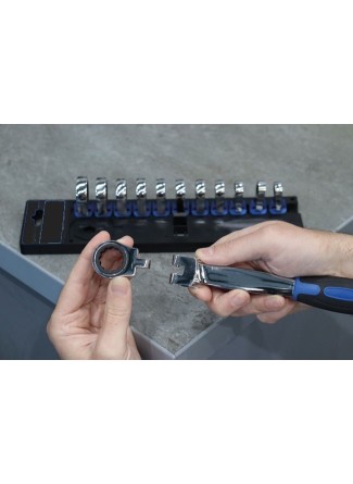 Jeu de clés à cliquet équipé de 12 têtes interchangeables